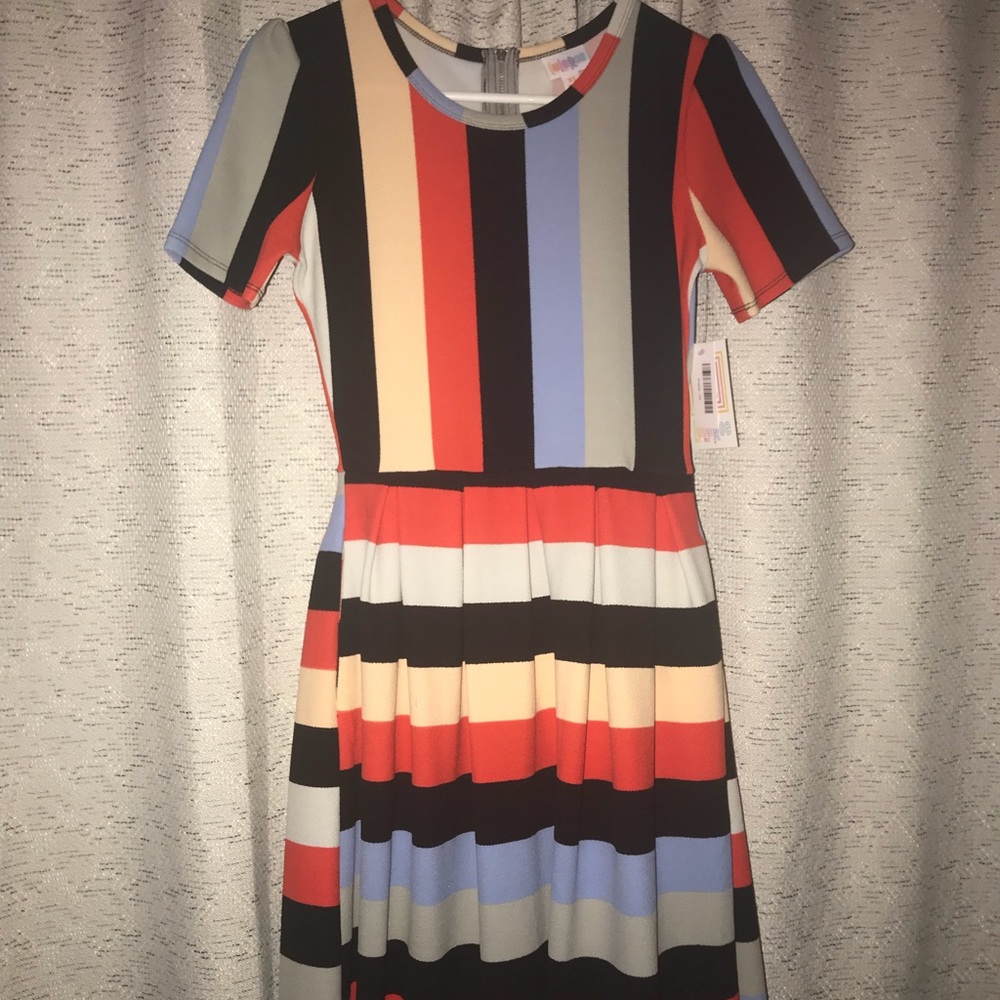 XS Amelia stripes NWT